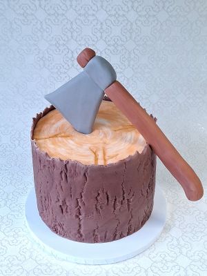 Favágó fatörzs torta