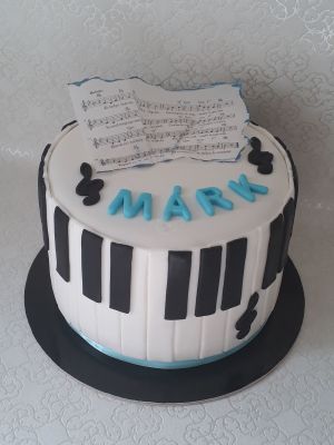 Zongora torta